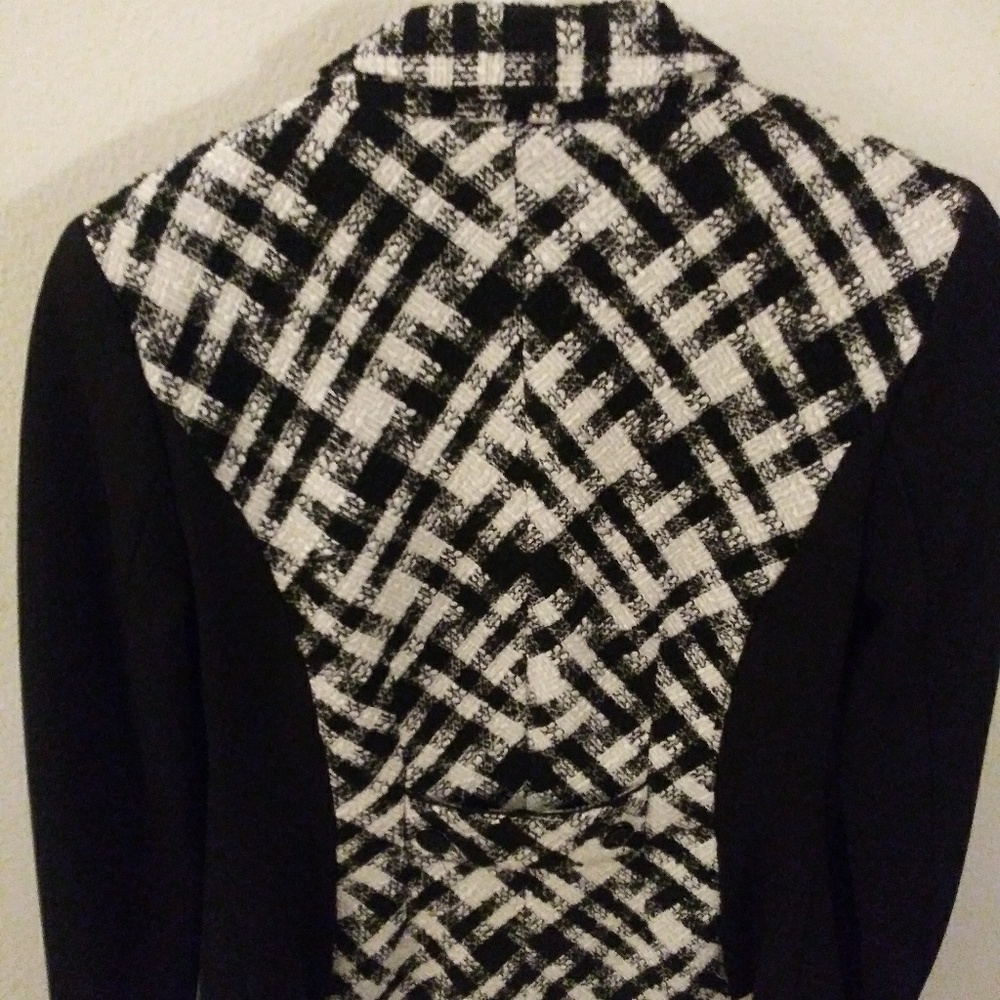 Jacket - Picture 2 of 4